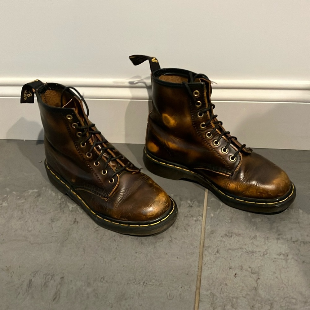 Brown doc Martens size 39 (8 women’s)